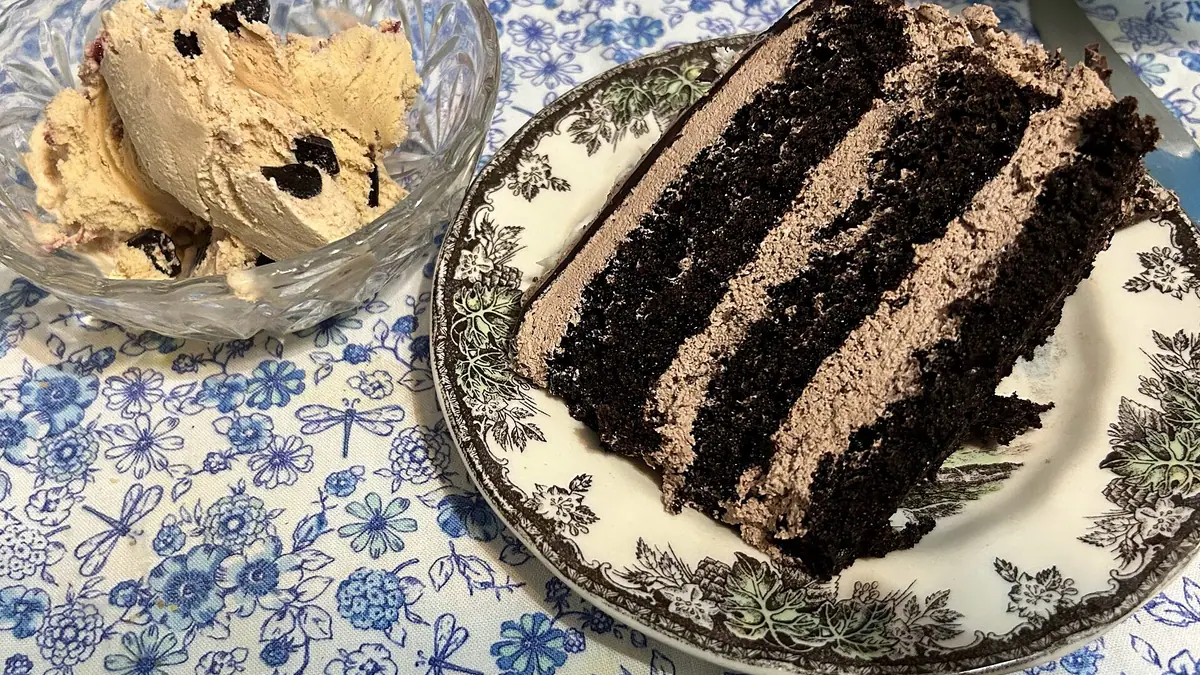 Esquires Coffee – cake shop in Buckingham town centre
